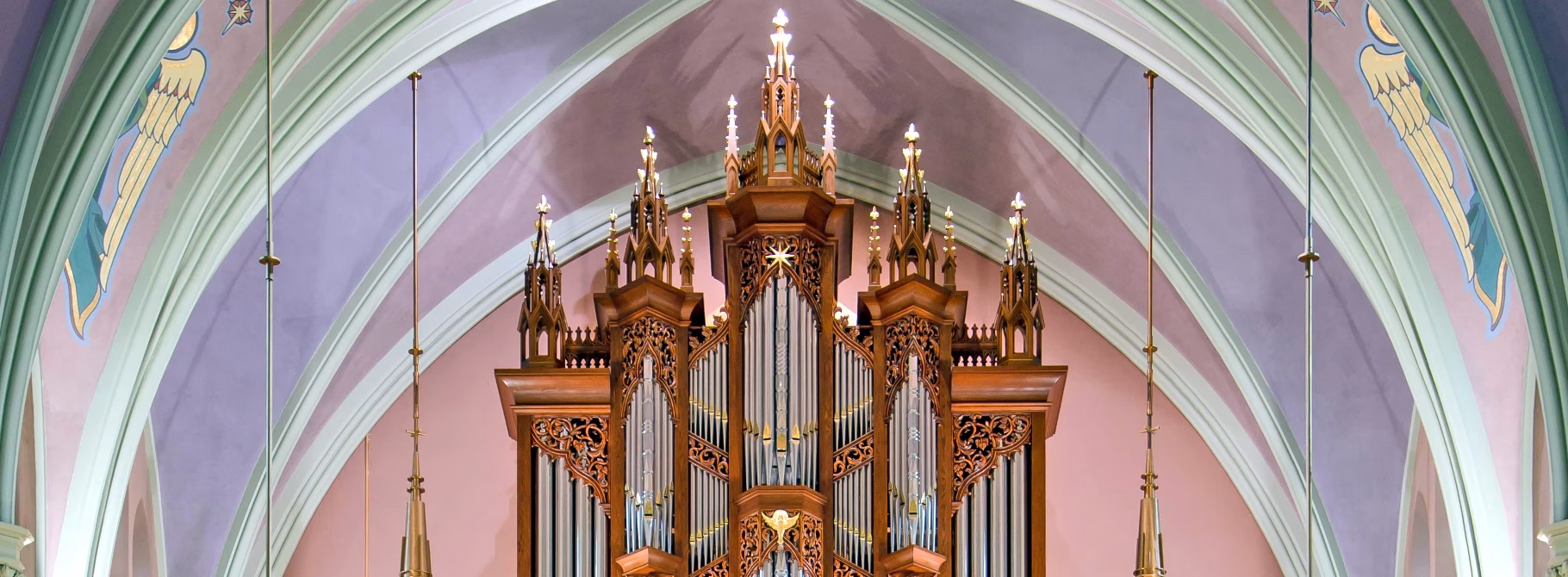 Upper side of the new pipe organ in the Ancilla Domini Chapel